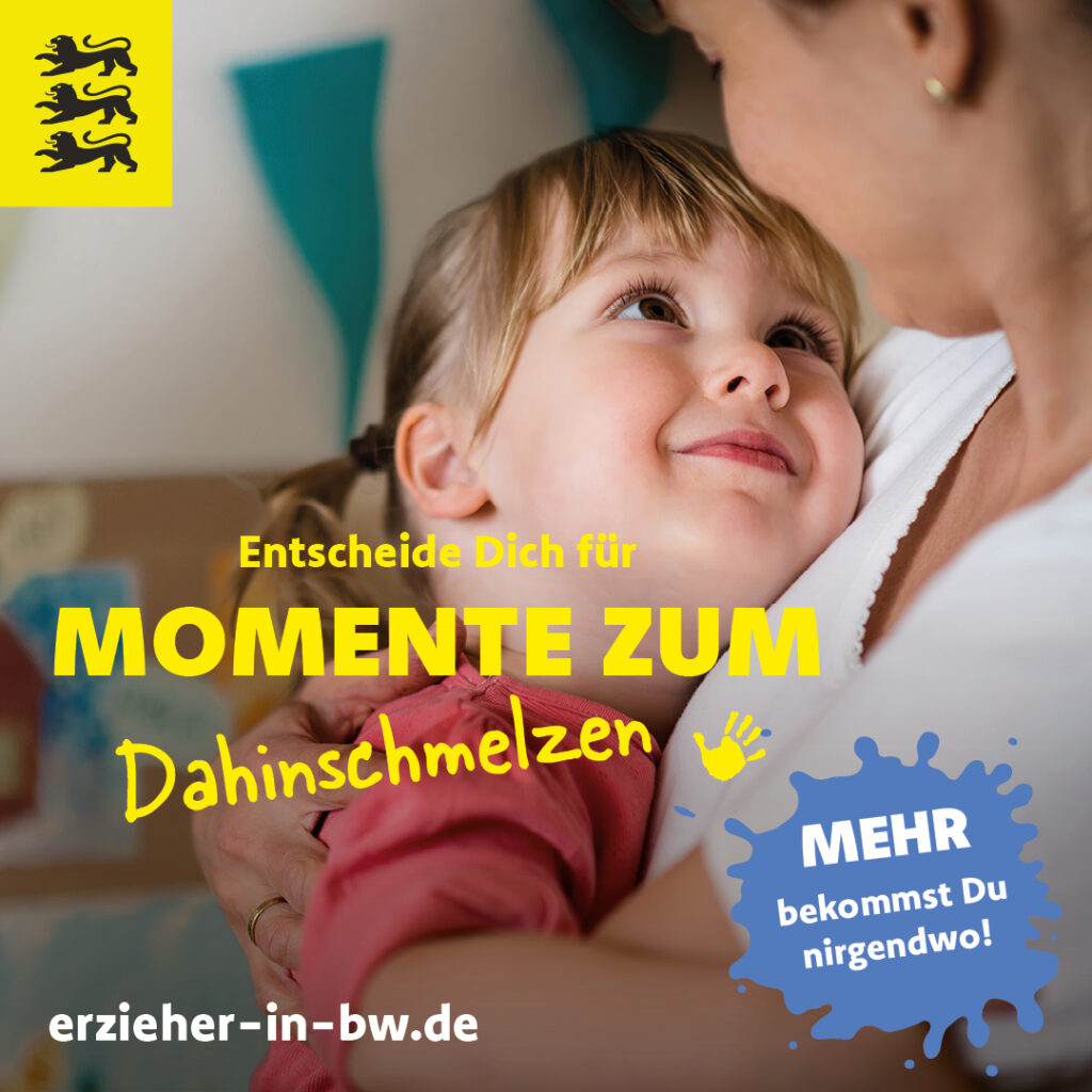 Ein kleines Mädchen auf dem Arm einer Frau, welches die Frau verträumt anguckt. Auf dem Bild ist der Schriftzug "Entscheide Dich für Momente zum dahinschmelzen!" abgebildet.